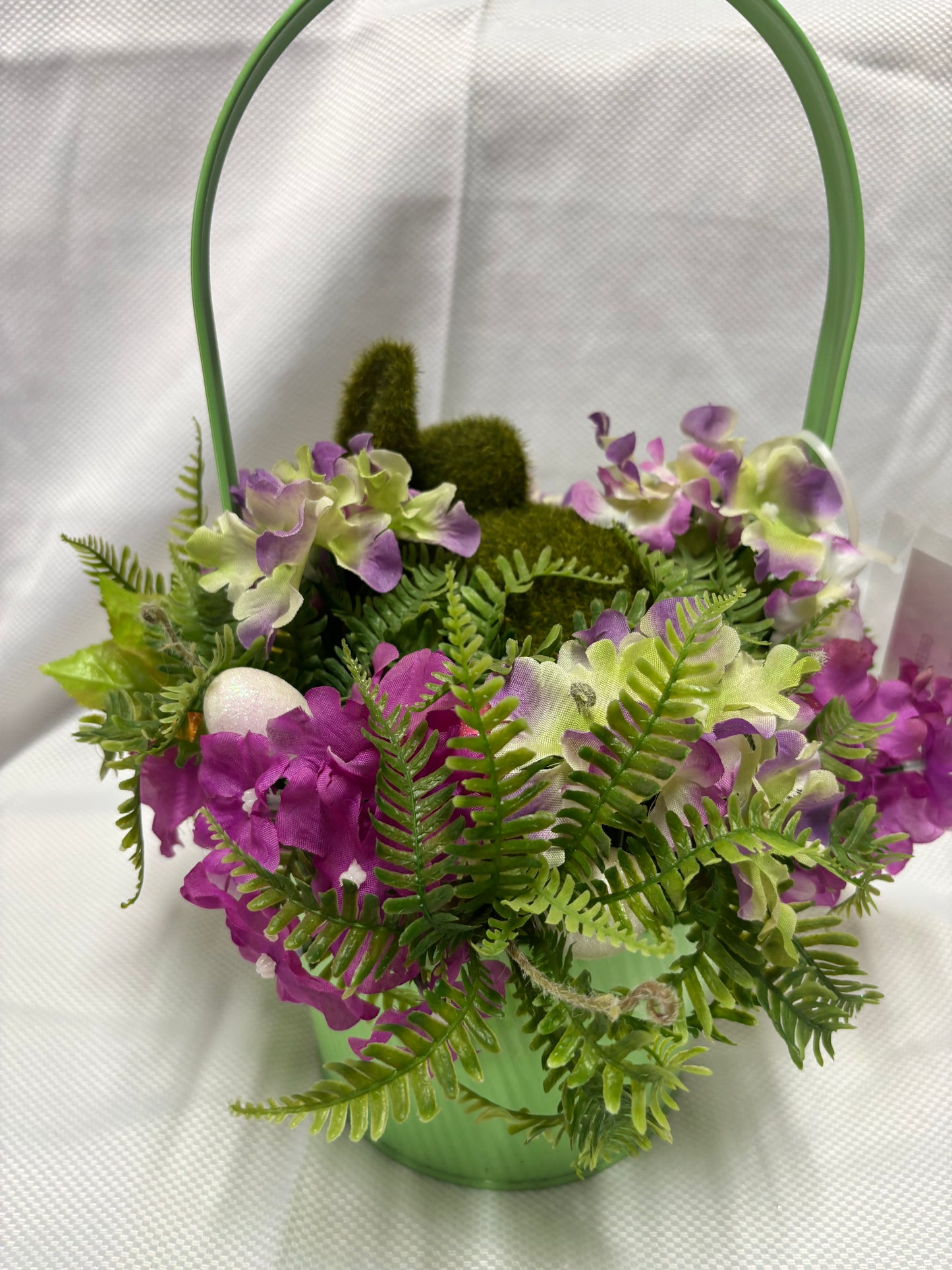 Green basket centrepiece